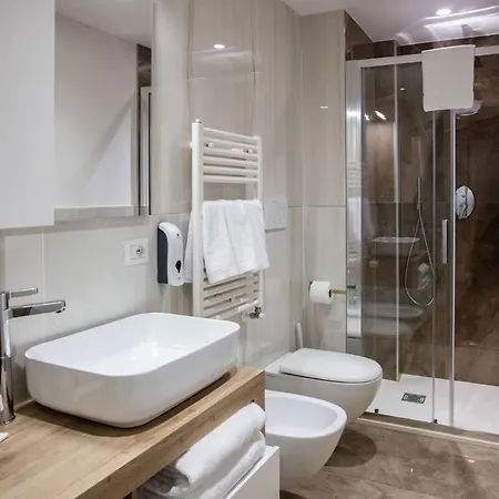 Design In Historical Palace Apartment